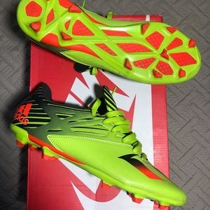ADIDAS MESSI 15.3 - Size 9